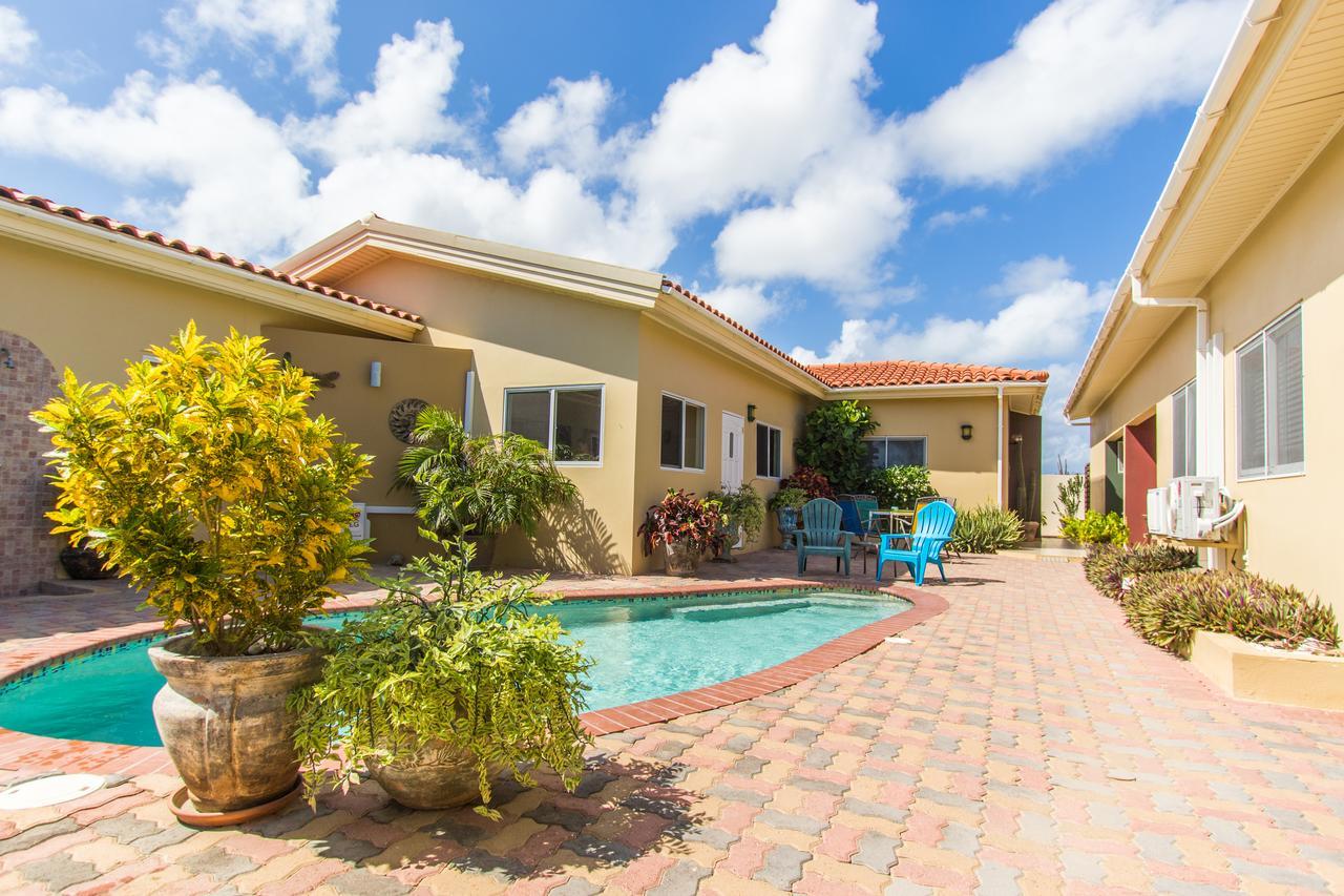 Little Paradise Aruba Vacation Apartments Palm Beach Bagian luar foto