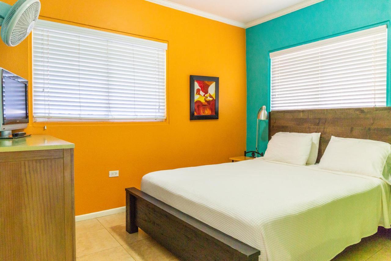 Little Paradise Aruba Vacation Apartments Palm Beach Bagian luar foto