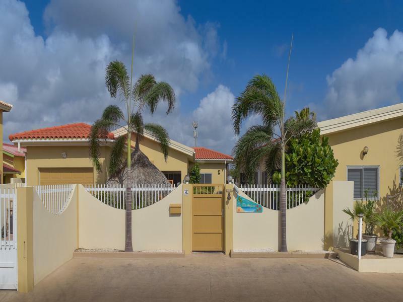 Little Paradise Aruba Vacation Apartments Palm Beach Bagian luar foto