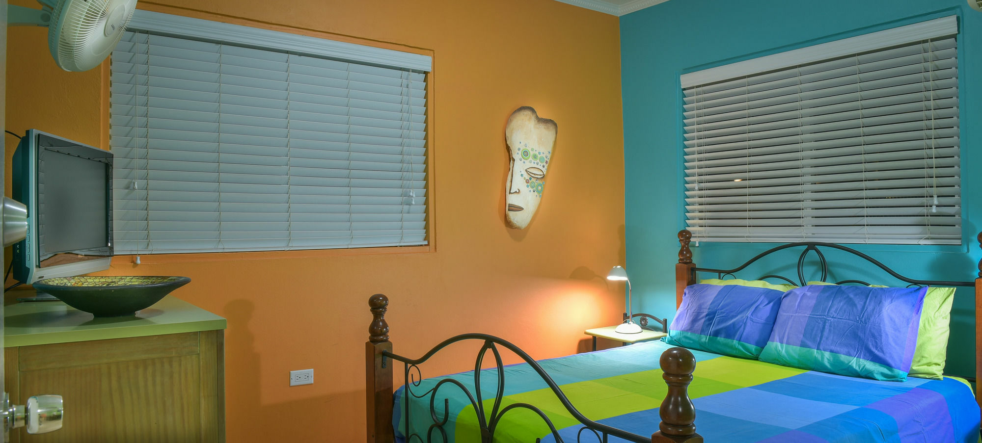 Little Paradise Aruba Vacation Apartments Palm Beach Bagian luar foto