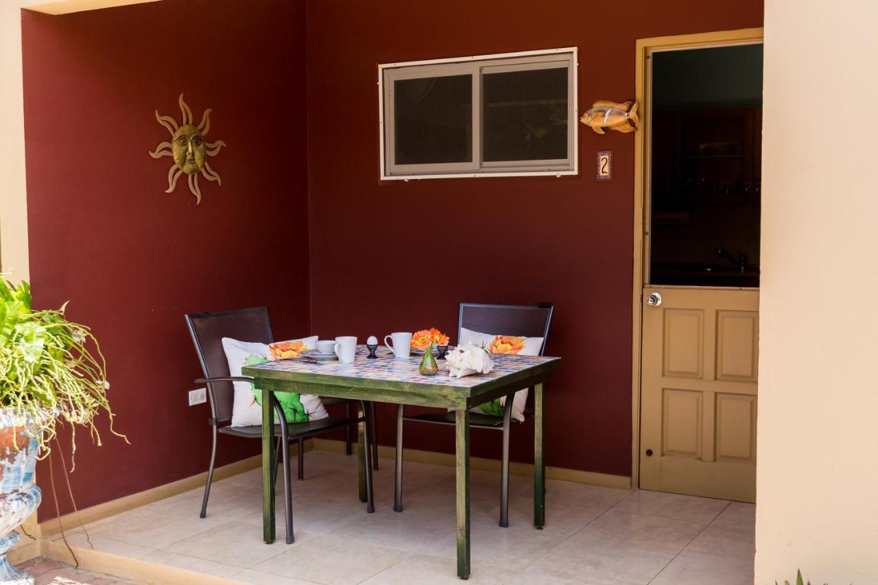 Little Paradise Aruba Vacation Apartments Palm Beach Bagian luar foto